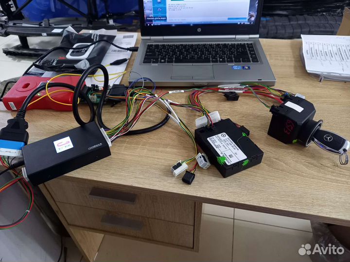 Программирование ключей, защёлок и замков Мерседес