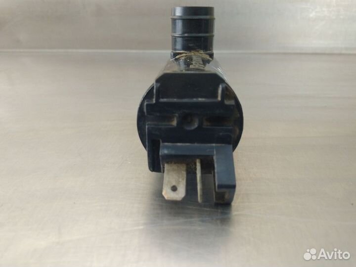 Насос омывателя Mitsubishi Galant 1993 1997