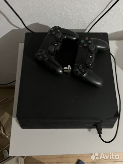 Sony playstation PS4 pro 1TB