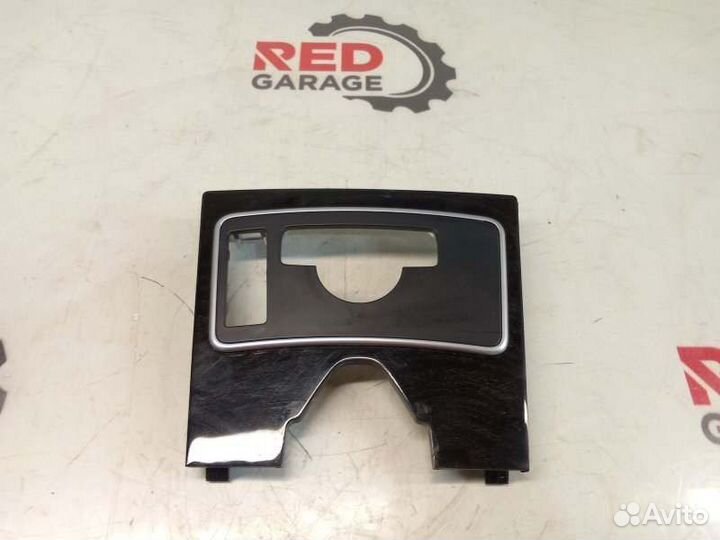 Накладка центральной консоли Mercedes-Benz E-Class