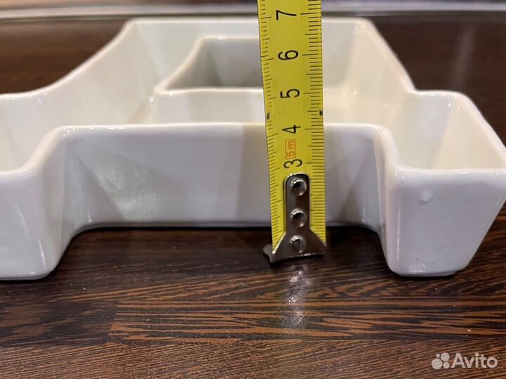 Керамическое блюдо (буква Д)