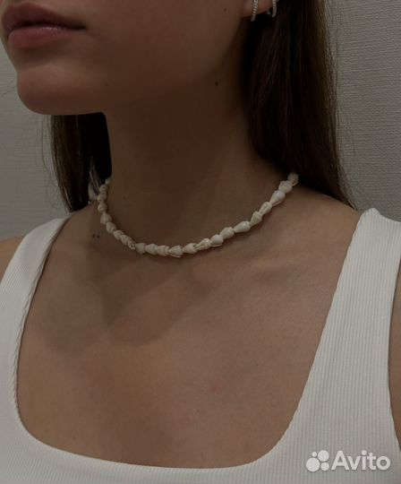 Колье чокер из ракушек