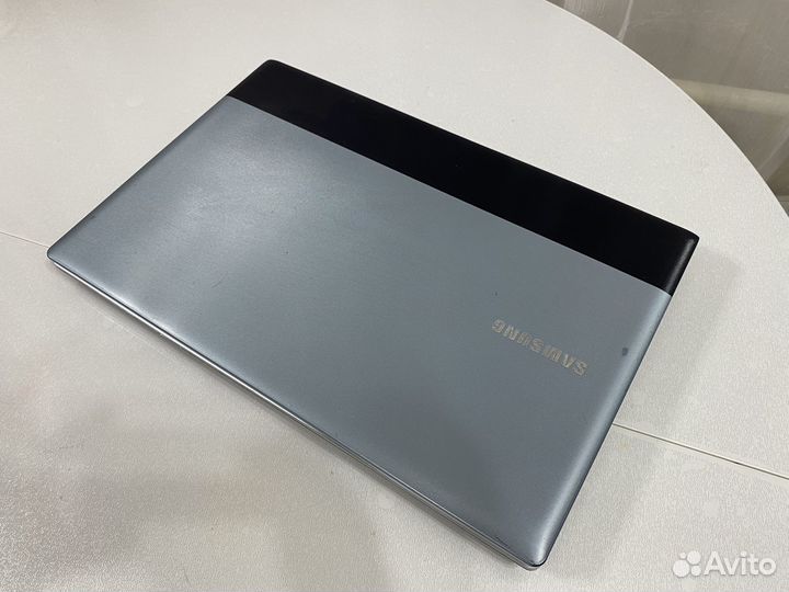 Samsung Core i5/8Gb/SSD/15.6 дюймов