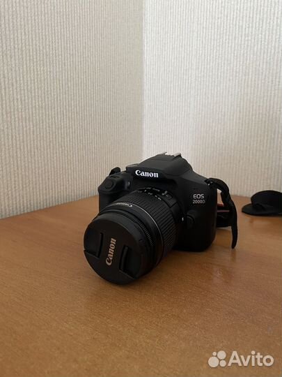 Зеркальный фотоаппарат canon eos 2000d