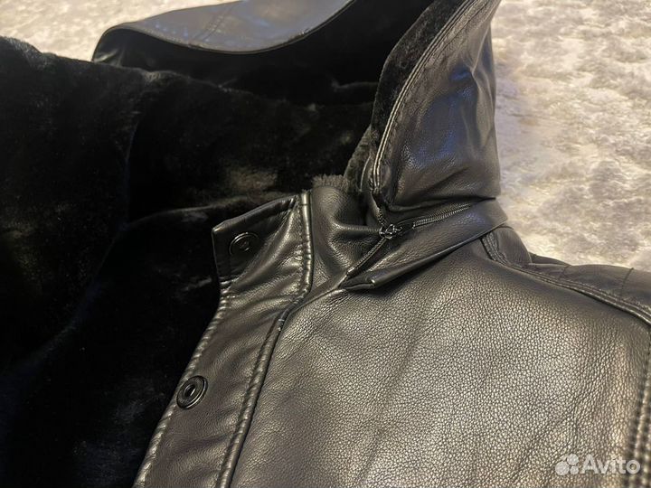 Куртка кожаная мужская зимняя с капюшоном на меху