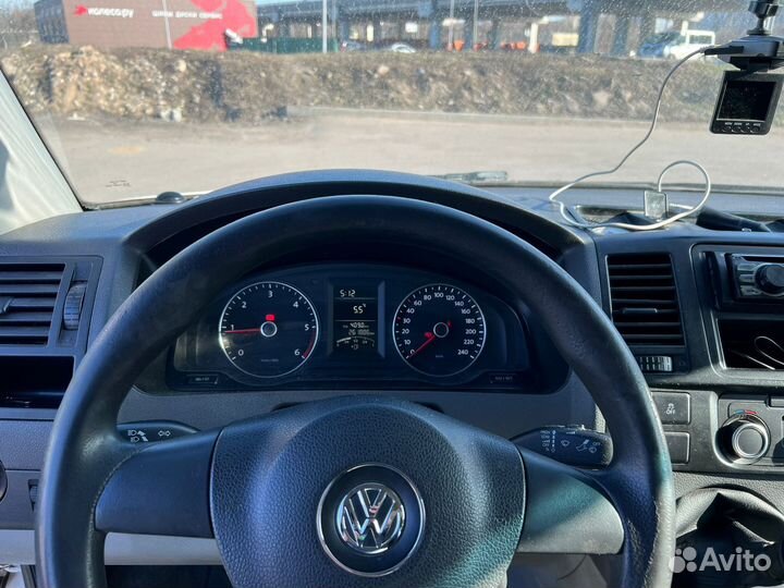 Volkswagen Transporter промтоварный, 2015