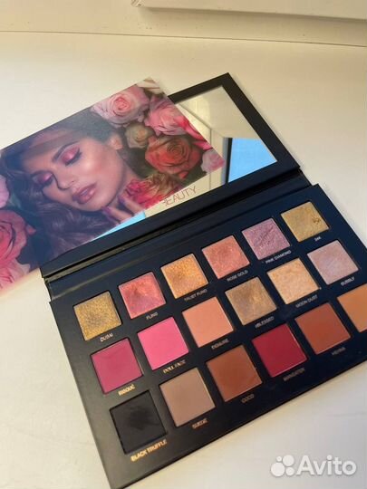 Huda Beauty тени rose gold remastered палетка