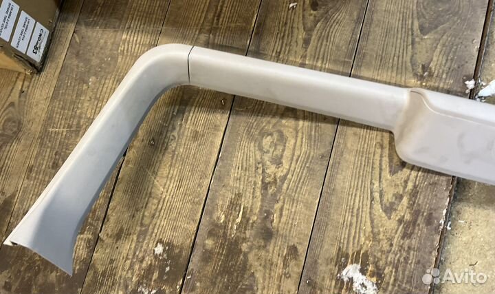 Обшивка двери багажника Паджеро 4