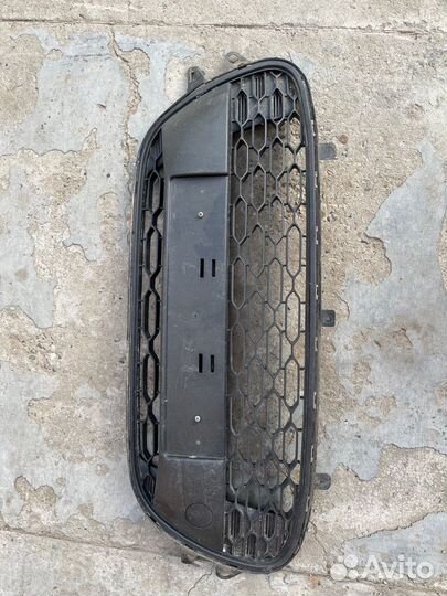 Решетка радиатора