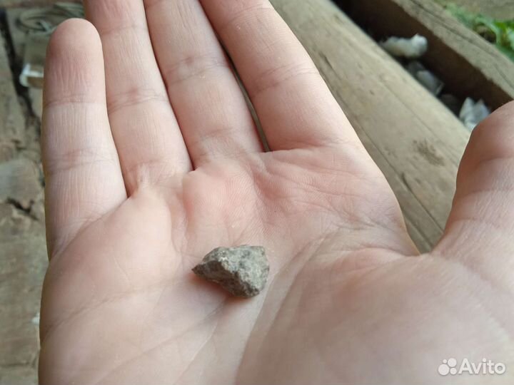 Пчёлка Майя камень бесконечности в подарок