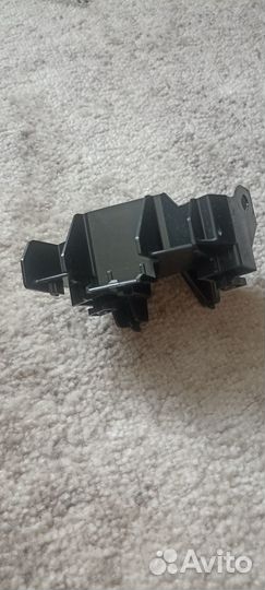 Кронштейн бампера L. Prado 150 52563-60060