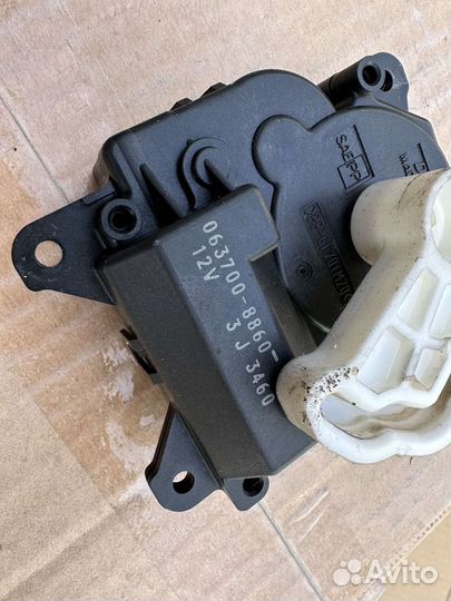 Сервопривод печки Toyota Land Cruiser Prado 120