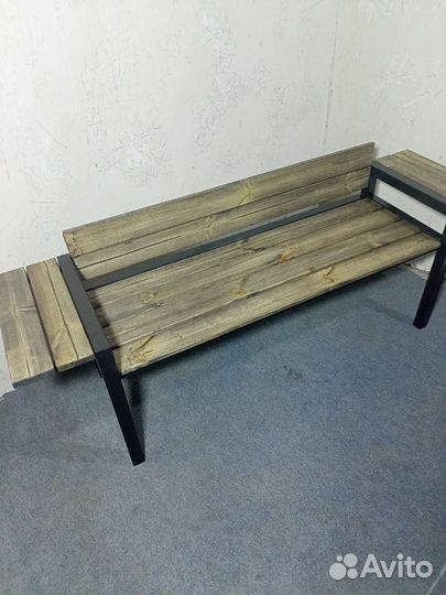 Скамейка с полками