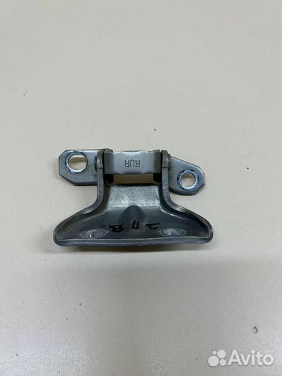 Петля двери задней правой верхняя Kia Venga YN 201