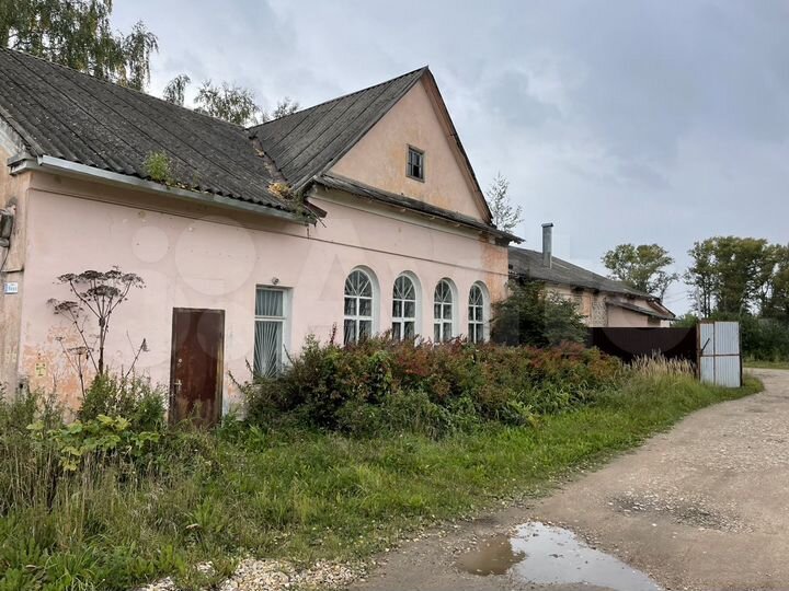 Здание, 402.3 м²