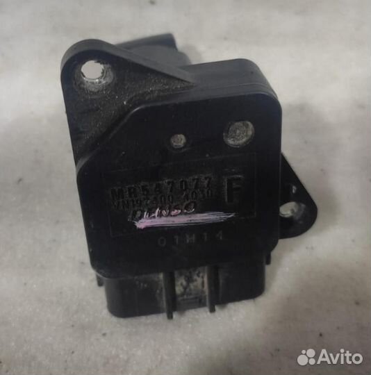 Расходомер воздуха (дмрв) Mitsubishi L200 Mitsubis