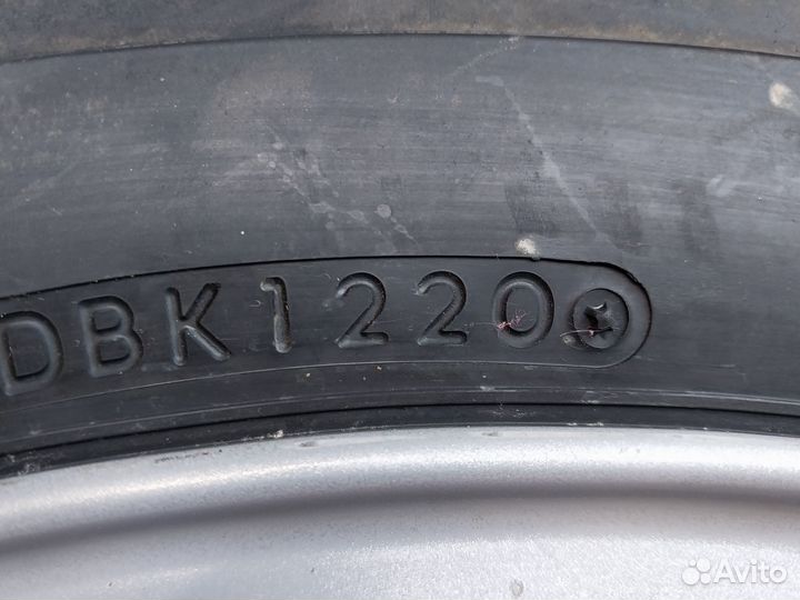 Bridgestone Blizzak Spike-02 215/60 R16 95T