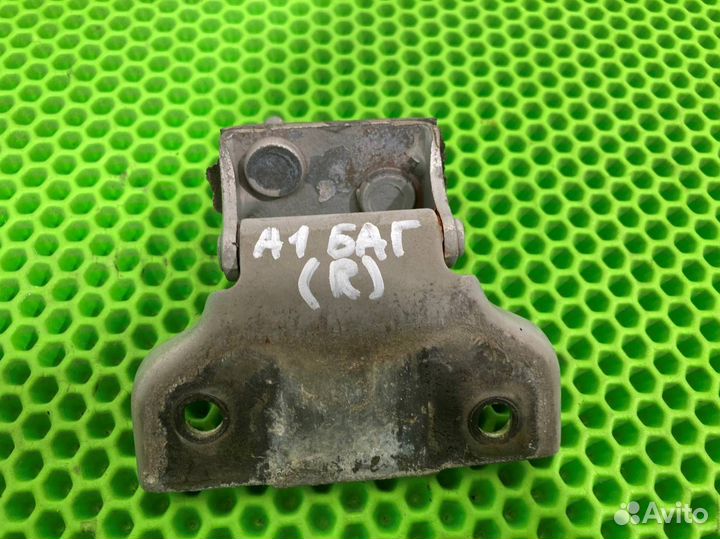 Петля двери багажника Acura Mdx YD1 J35A5 2004