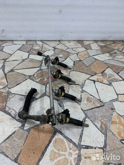 Топливная рампа (рейка) Opel Astra хетчбэк 1.8