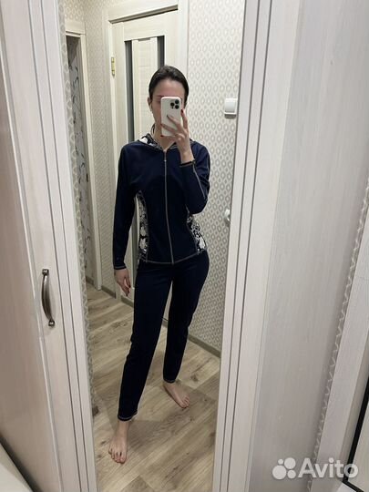 Костюм спортивный