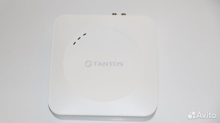Видеорегистратор tantos TSr-UV0418 Eco