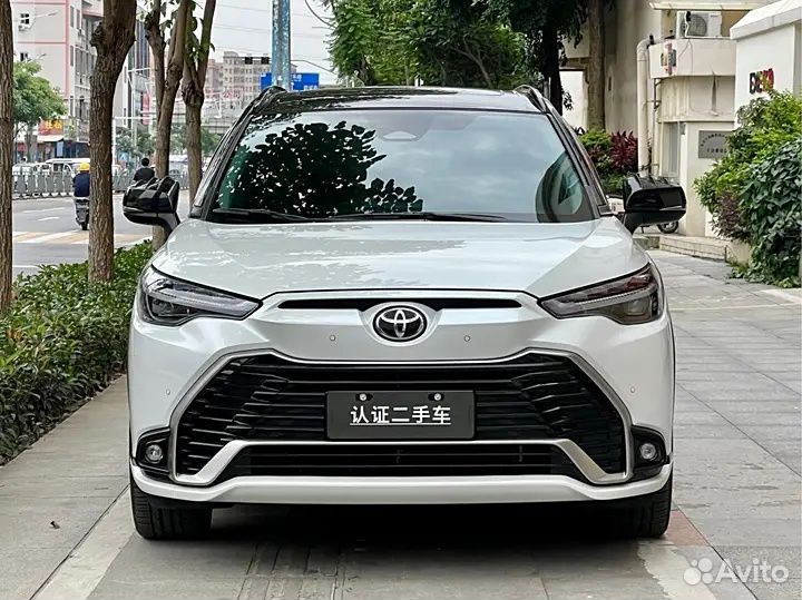 Toyota Frontlander 2.0 CVT, 2023, 16 000 км