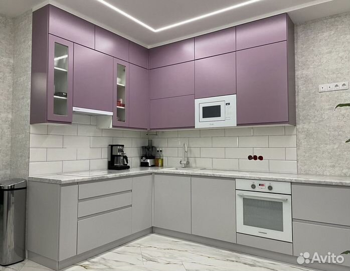 Кухонный гарнитур в стиле модерн