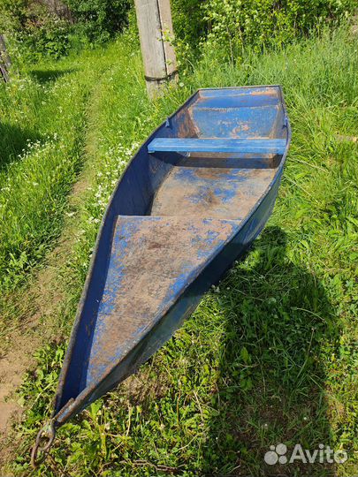 Продаю лодку