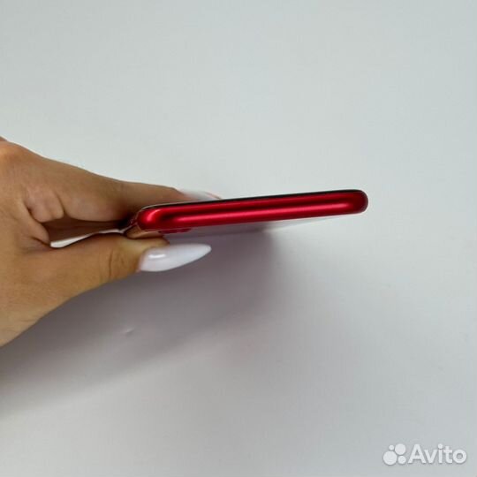 iPhone 8, 64 ГБ