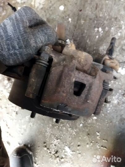 Ступица задняя левая Toyota Estima ACR40