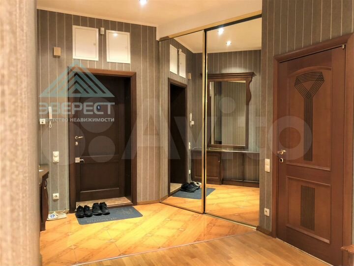 3-к. квартира, 115,4 м², 3/9 эт.