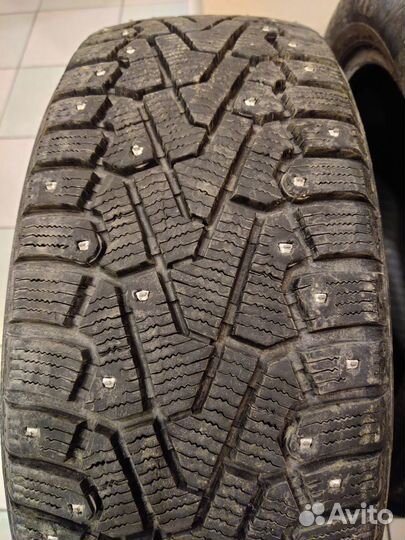 Pirelli Ice Zero 215/55 R17 98T