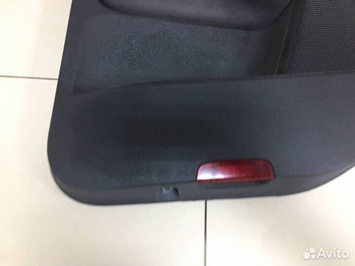 Обшивка двери задней правой Volkswagen Jetta 1K 20