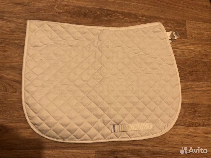 Амуниция для лошади (вальтрап, стремена и другое)