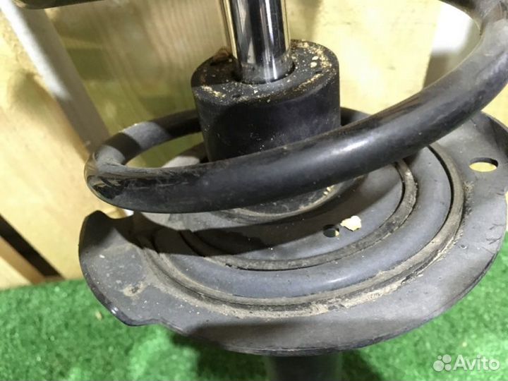 Стойки передние с пружинами передние Mercedes-Benz