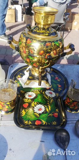 Самовар электрический, подносы +2 подстаканника