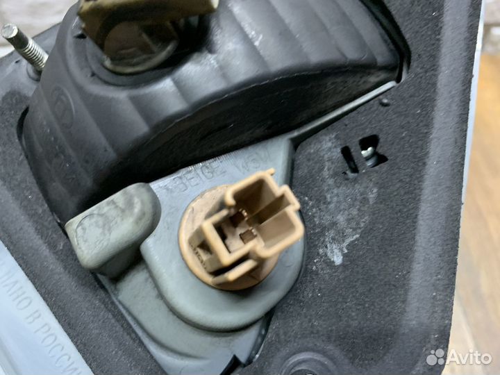 LADA Vesta Фонарь задний внутренний правый