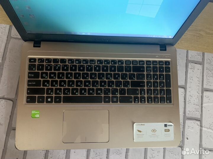 Ноут бук asus vivobook