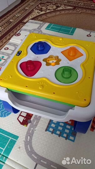 Развивающий столик chicco