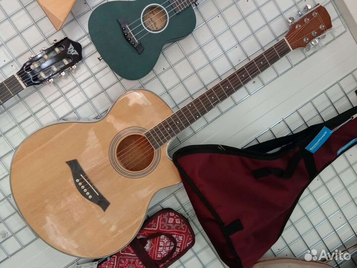 Гитара акустическая 40