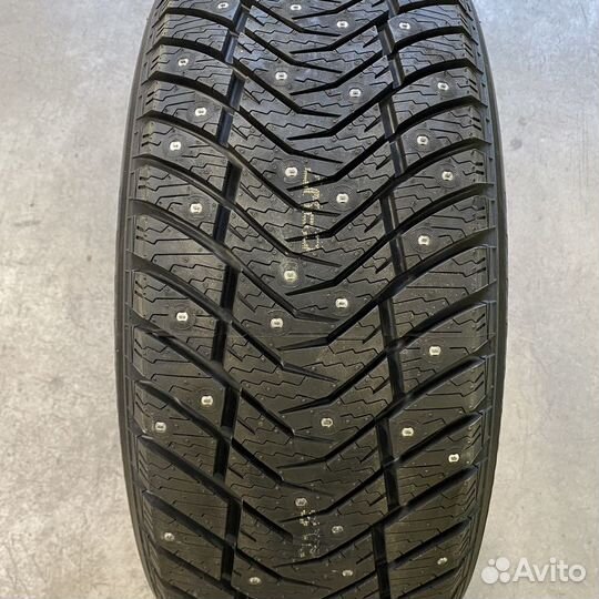 Yokohama IceGuard Stud IG65 275/45 R20 110T