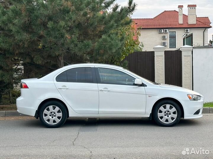 Mitsubishi Lancer 1.5 AT, 2011, 215 000 км
