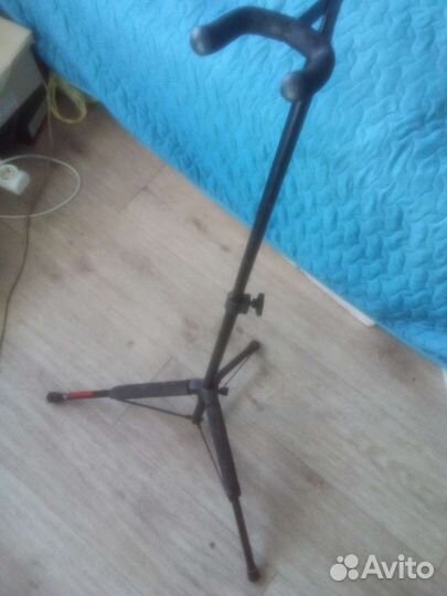 Стойка под гитару