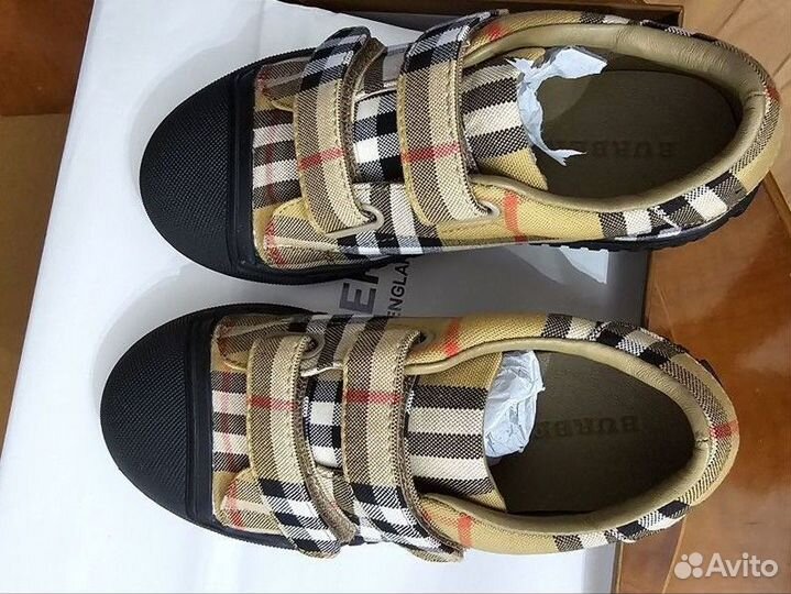 Кроссовки детские burberry/new balance размер 32