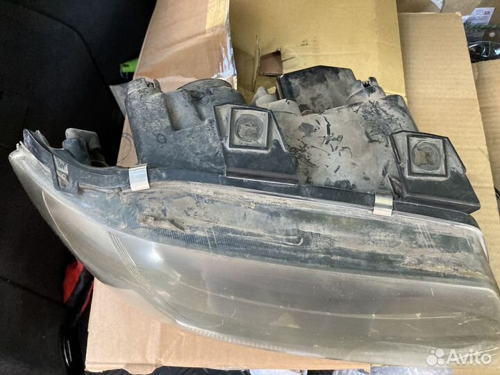 Фары левая правая Ауди Алроуд С5 А6