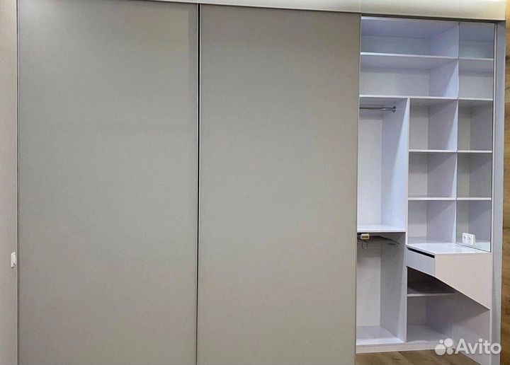 Шкаф купе до потолка