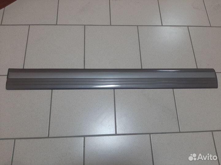 Молдинг двери передняя левая Land Cruiser 100