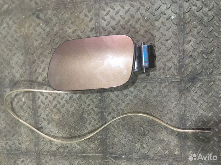 Лючок бензобака (Volkswagen Touareg)