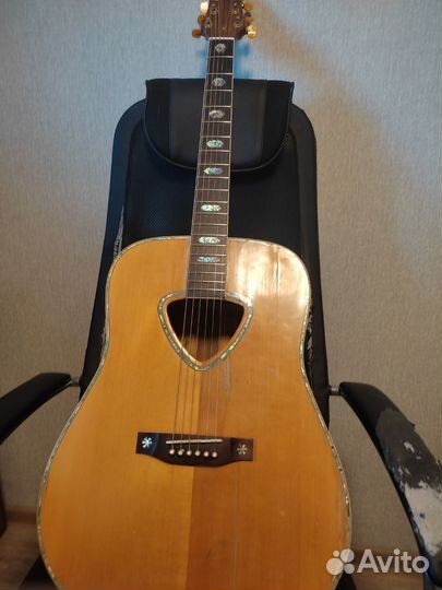 Японская акустическая гитара Phil