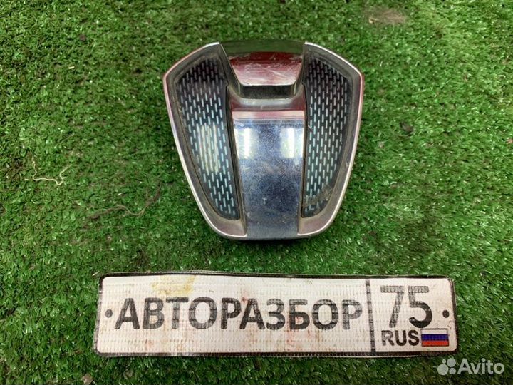 Эмблема Toyota Ist NCP61 1nzfe